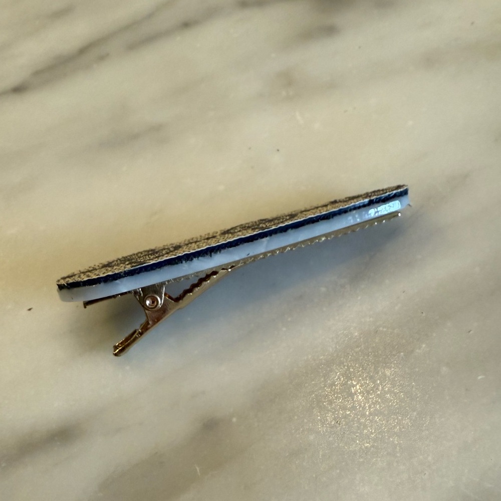 GG Barrette - Picture 4 of 5